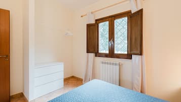 2 camere, ferro/asse da stiro, Wi-Fi gratuito, lenzuola