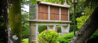 Country House 'Casa De Barreiro' with Mountain View, Private Pool and Wi-Fi