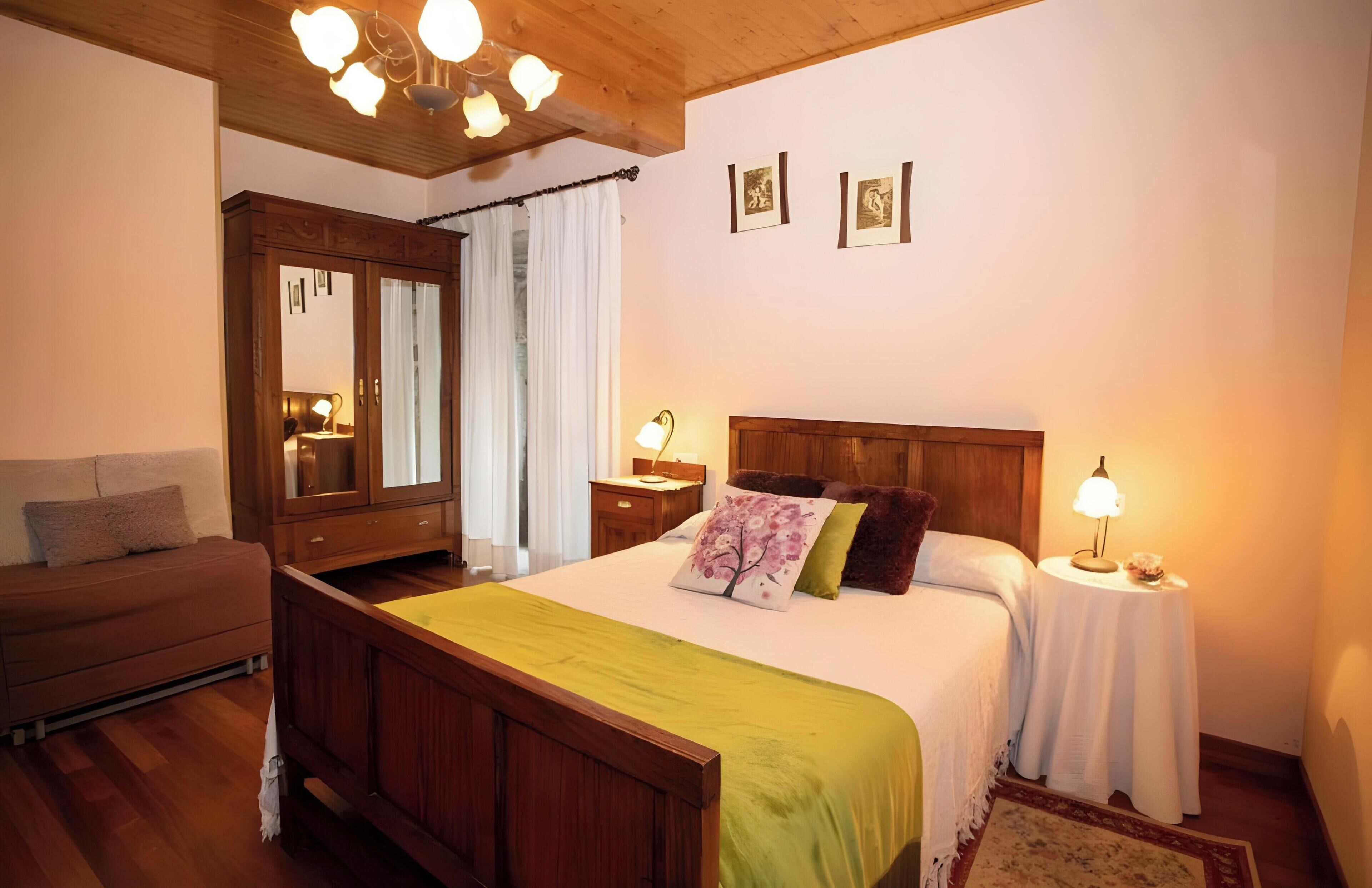 4 bedrooms, free WiFi, bed sheets
