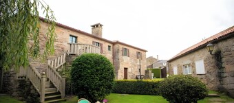 Country House 'Casa De Barreiro' with Mountain View, Private Pool and Wi-Fi
