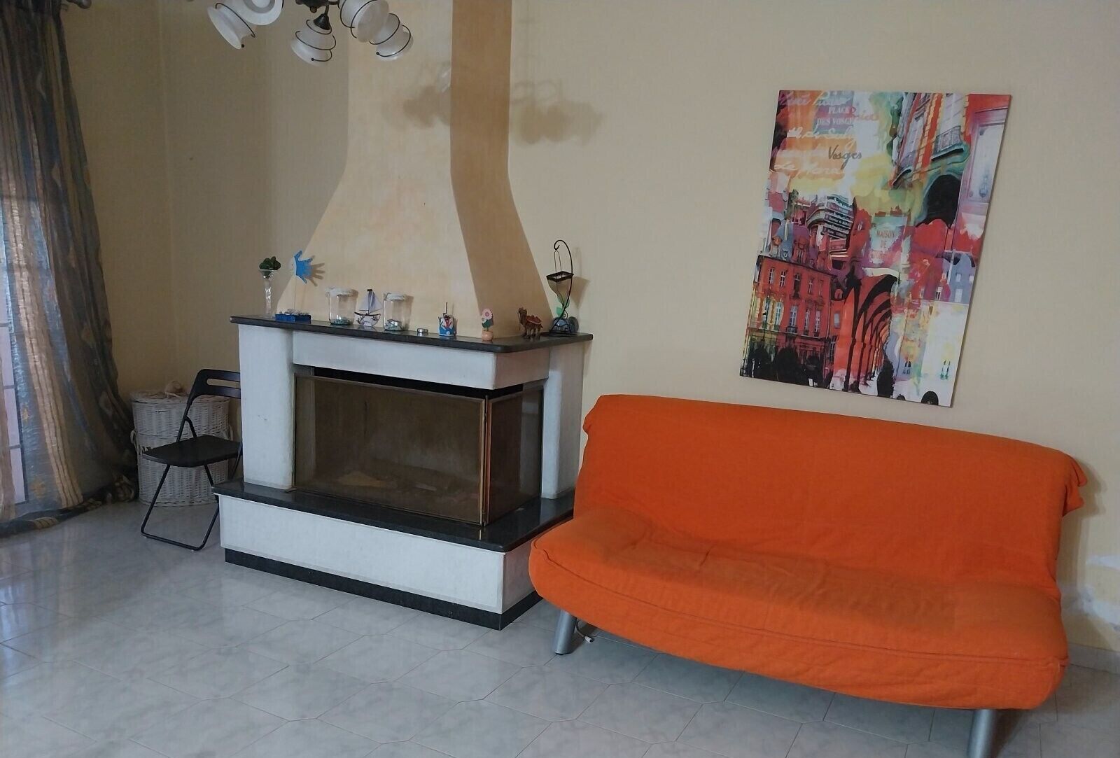 Televisión, chimenea