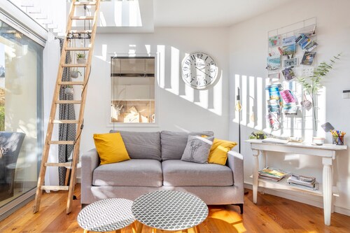 Apartment 'Superbe Duplex En Centre Ville' with Private Garden and Wi-Fi