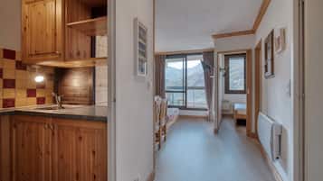 2 bedrooms