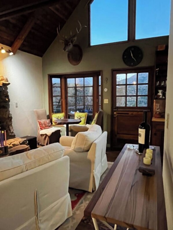 Smart TV, books, computer monitors, printers