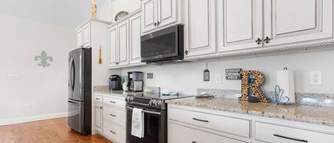 Mikrowelle, Ofen, Herdplatte, GeschirrspĂŒler