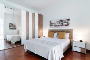 1 bedroom, iron/ironing board, travel crib, WiFi - Casa Olmo - MyHomeinComo (Como)