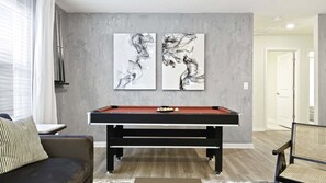 Game room - Stylish vacation home w Pool, Game Room & Resort Fun (Davenport)