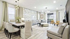 TV, video games, foosball - Stylish vacation home w Pool, Game Room & Resort Fun (Davenport)