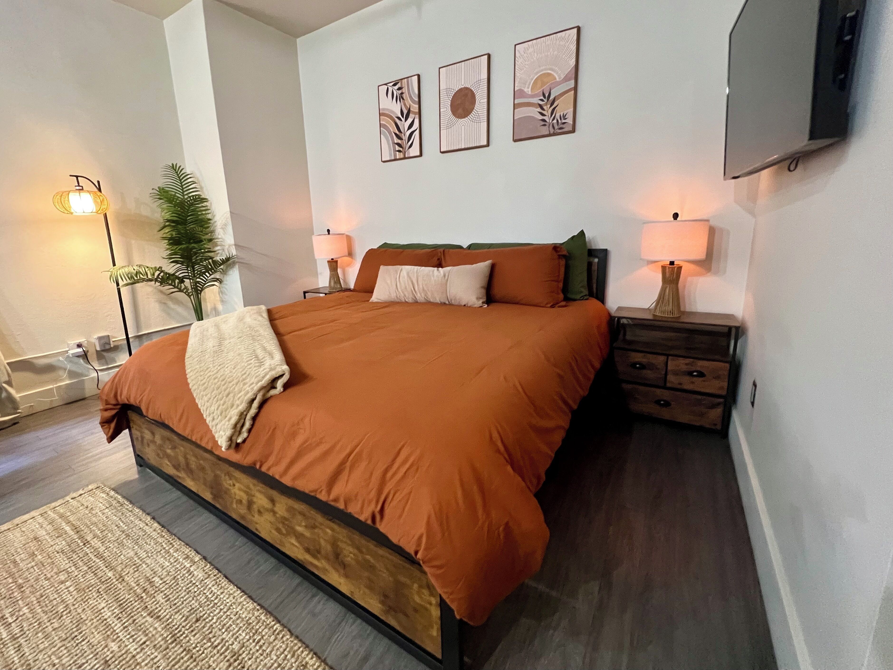 1 habitación, tabla de planchar con plancha, wifi y ropa de cama 