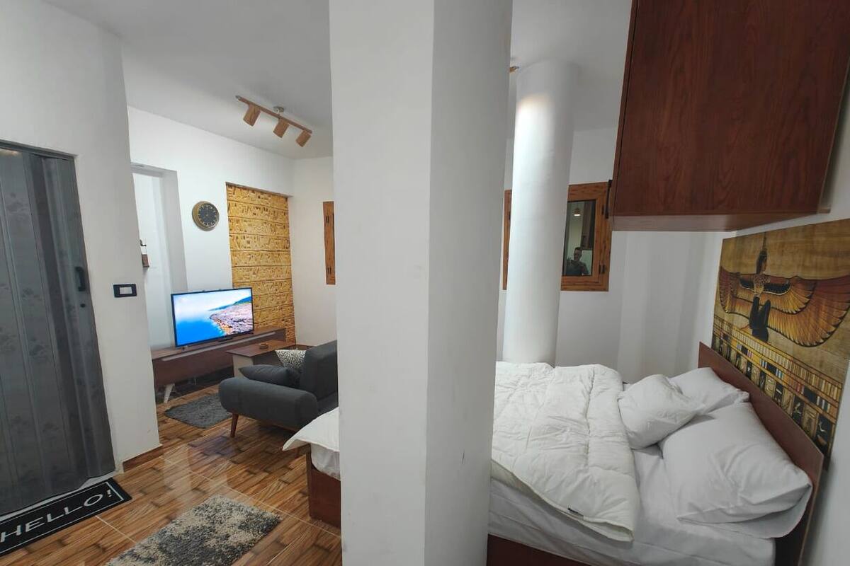 Classic Studio, City View | Living area | Computer, computer monitors, printers