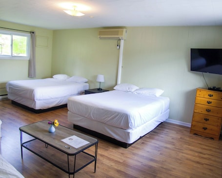 Basic Double Room, Hill View | Free WiFi