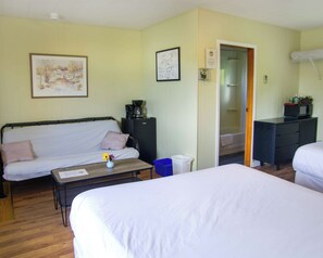 Basic Double Room, Hill View - Port Loring Northland Motel (Port Loring)
