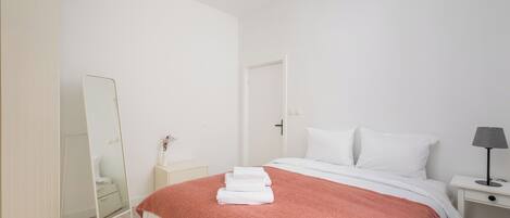 1 sovrum, strykjärn/strykbräda, wi-fi och sängkläder