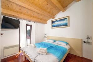 2 bedrooms, Internet - Villa Emilia-Antonia (Istria - Bale) (Bale)