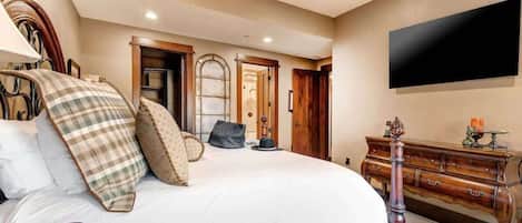 3 bedrooms, iron/ironing board, free WiFi, bed sheets