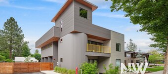Modern Ground-Level Condo Downtown—Perfect Walkability & Shared Outdoor Space for Relaxation!