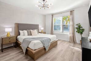 7 bedrooms, iron/ironing board, free WiFi, bed sheets