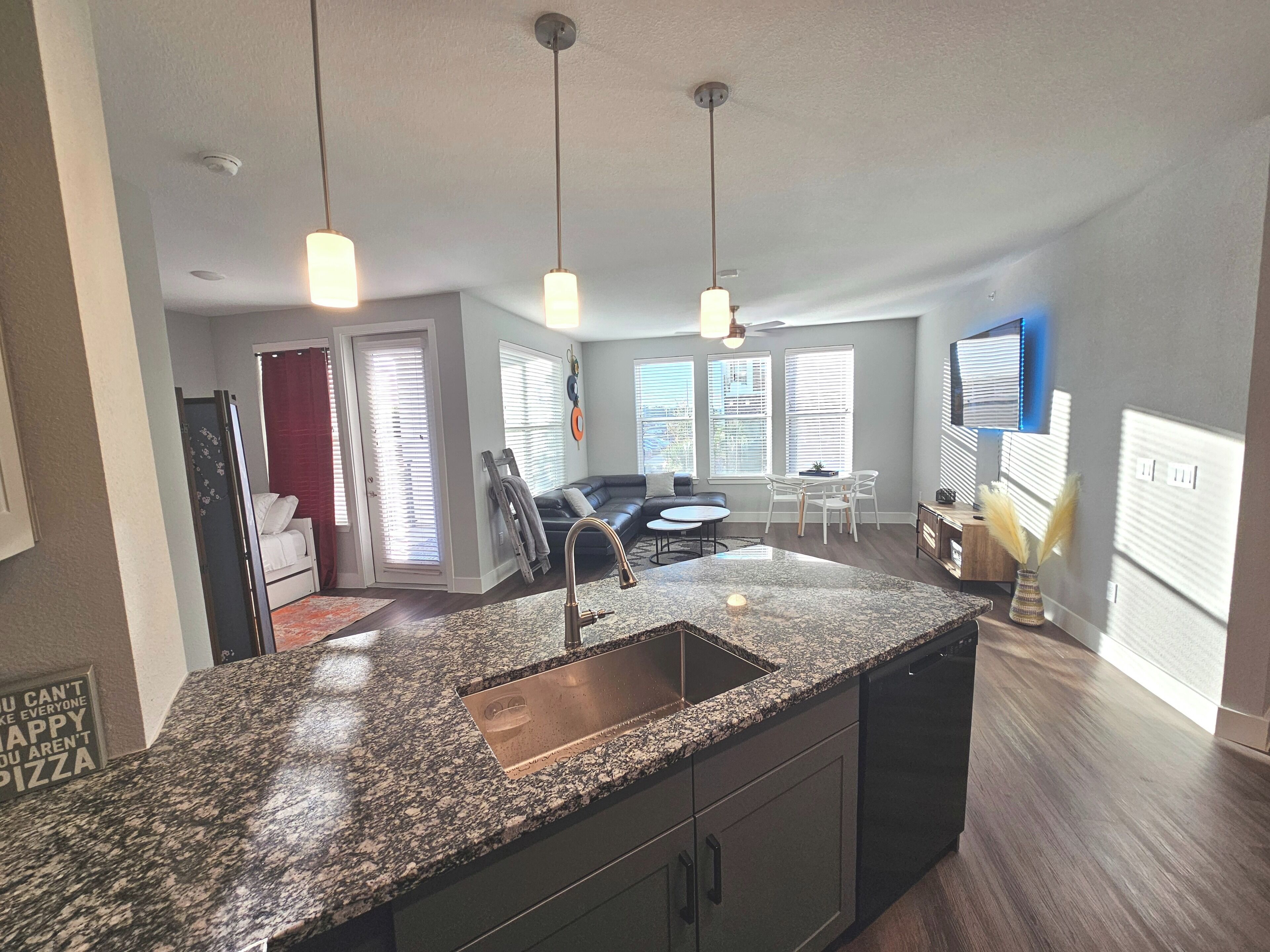 Lux 2 Bedroom King+twin Trundle Room, Pool Views - ルイスビル, TX