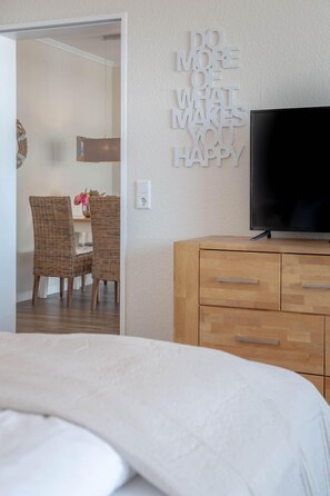 Unclassified image, 4 of 31, button - North Shore - NORTH SHORE- Modern and spacious 2-room apartment for up to 3 people (Sylt)