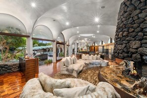 Lobby - Iconic La Jolla $10M Estate | Upscale Events (San Diego)