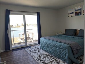 4 chambres, bureau, fer et planche à repasser, accès au Wi-Fi (inclus)