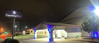 CourtesyStay