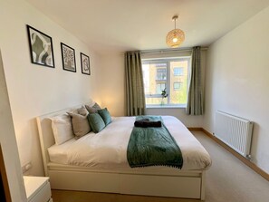 2 Schlafzimmer, Bügeleisen/Bügelbrett, WLAN, Bettwäsche