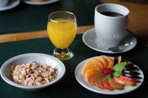 Desayuno continental incluido todos los días 