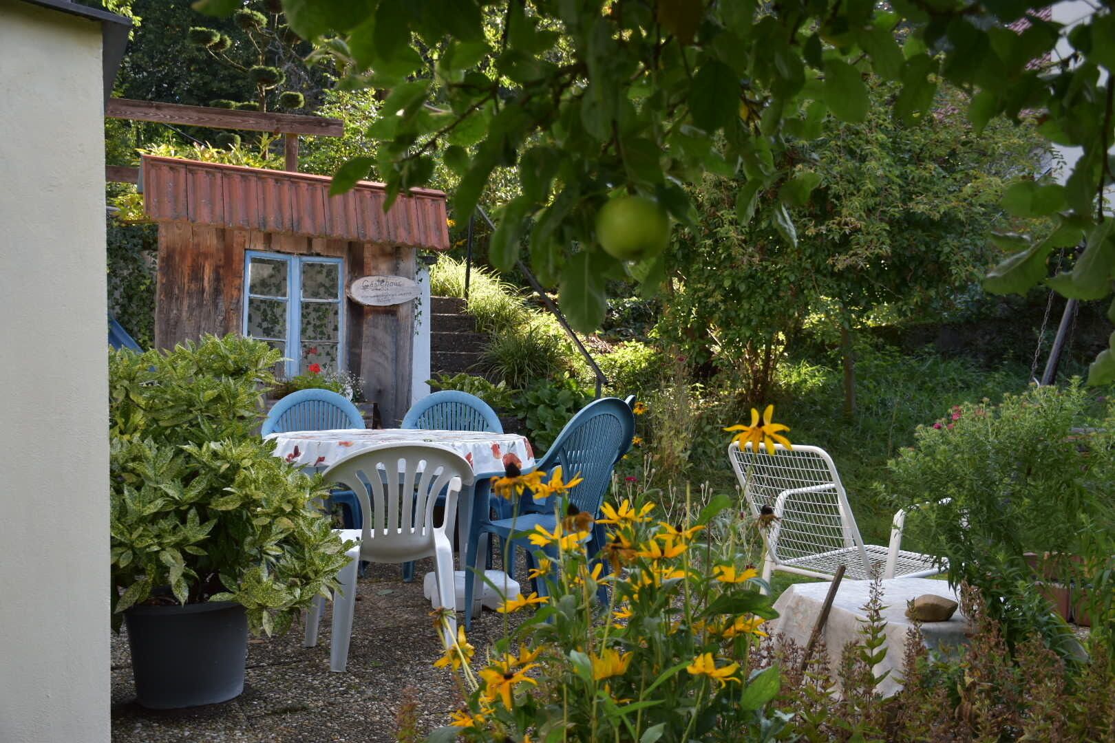 Gästehaus am Schlossberg (Friedenfels)-Terrasse / Garten
