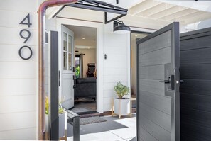 Exterior detail - Modern Coastal Escape - walking distance to beach! (Santa Cruz)