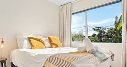 Onehunga Oasis l 2bed Private Home l Cornwall Park