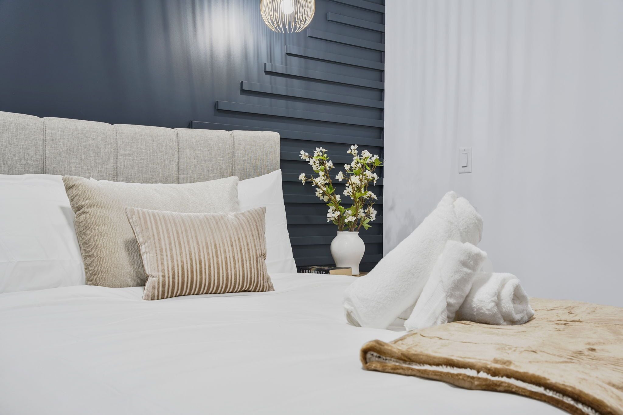 2 slaapkamers, een strijkplank/strijkijzer, gratis wifi, beddengoed