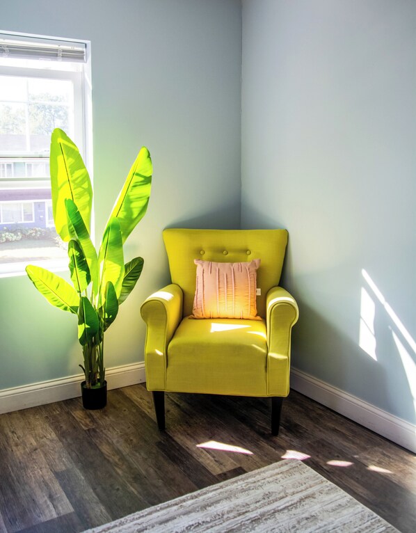 Room - We Connect Co-Living (St. Louis Park)