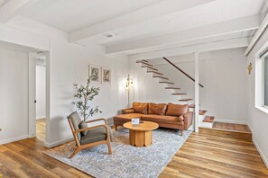 TV connectée, jeux vidéo, livres