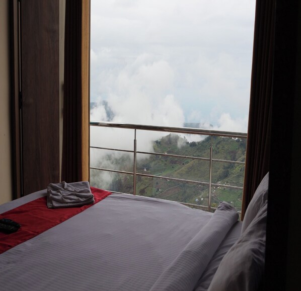 Executive Room | Mountain view