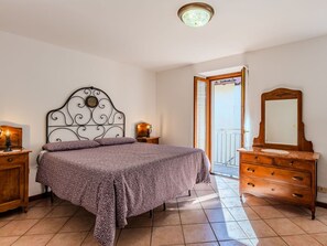 3 室のベッドルーム、旅行用ベビーベッド、WiFi (無料)