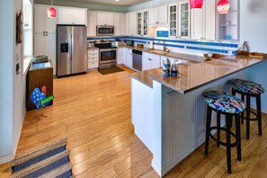 Fridge, microwave, dishwasher, coffee/tea maker