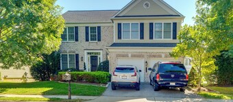 20 Mi to Downtown DC: Pet-Friendly Lorton Apt!