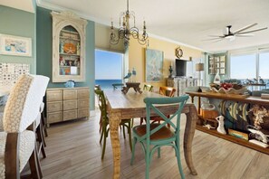 Dining - New Rental |Palacio End Unit |Spectacular Gulf Views |Spacious 3 BR in the Heart of Perdido Key (Pensacola)