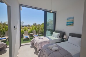 5 bedrooms, iron/ironing board, Internet