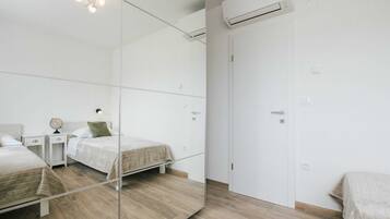 Apartment (Classic Two Bedroom Apartment (Coral)) | 10 bedrooms, free WiFi