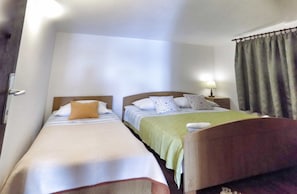 Departamento (Classic Two bedroom Apartment with Se) | 5 habitaciones, cunas y wifi gratis 