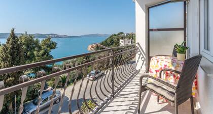 Charming Trogir Apartments With Balcony