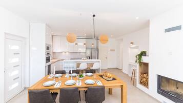 Villa (Five Bedroom Villa) | Private kitchenette