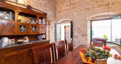 Seafront Villa With Furnished Sun Terrace, Close to the Beach