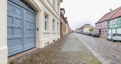 Ferienwohnung 'Traumhafte Fewo Im Herzen Templins' mit Gemeinschaftsterrasse und Wi-Fi