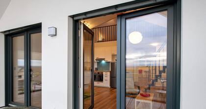Ferienwohnung Vogesenpanorama 2" mit Bergblick, privater Terrasse und Wi-Fi