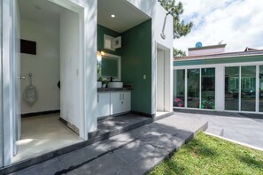 Maison mitoyenne Deluxe, patio, vue jardin | Salle de bain