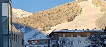 Appartement "Somski Saalbach" avec vue sur les montagnes, terrasse privée et Wi-Fi