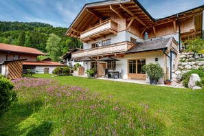 Exterior - Apartment 'Ferienwohnung Nordic' with Mountain View, Private Terrace and Wi-Fi (Reit im Winkl)